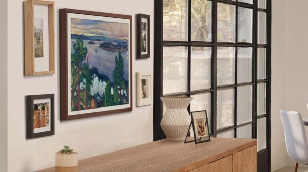 SAMSUNG The Frame QLED HDR Smart TV - Image 7